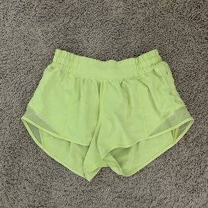 Lululemon hotty hots